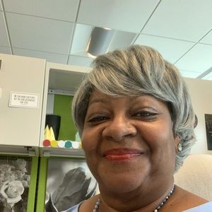 Meet your Posher, Pearl